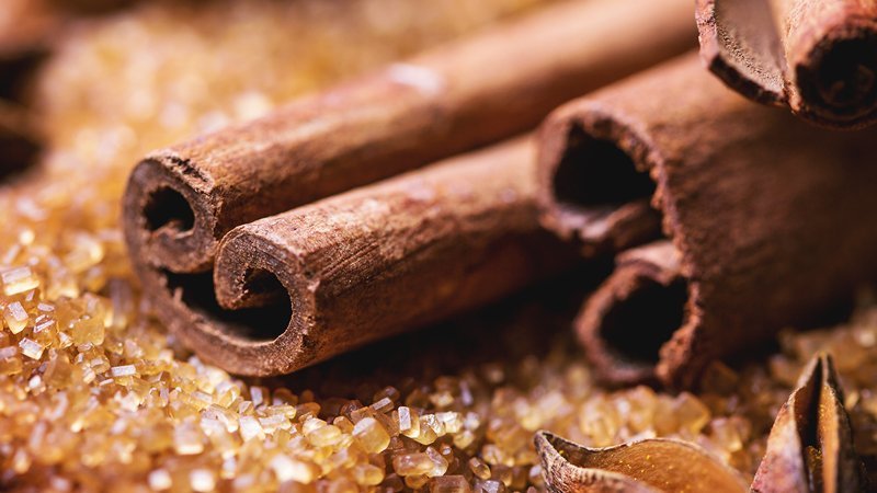 29 surprising health benefits of cinnamon