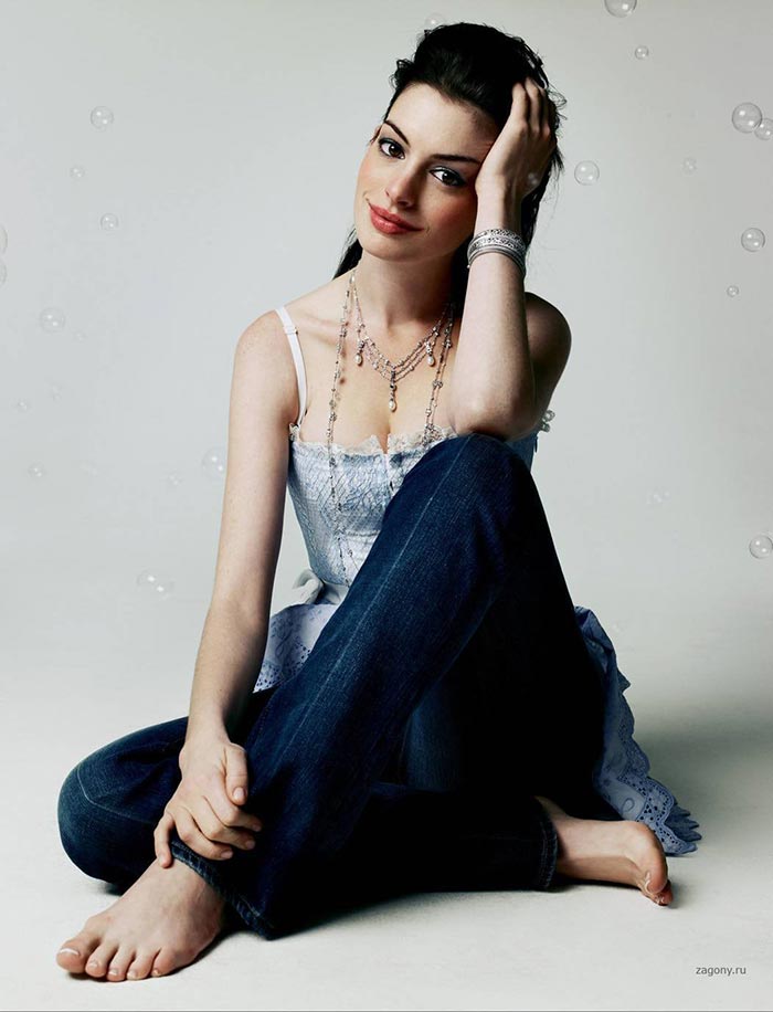 21 Marvelous Anne Hathaway’s Feet Pictures of 2025